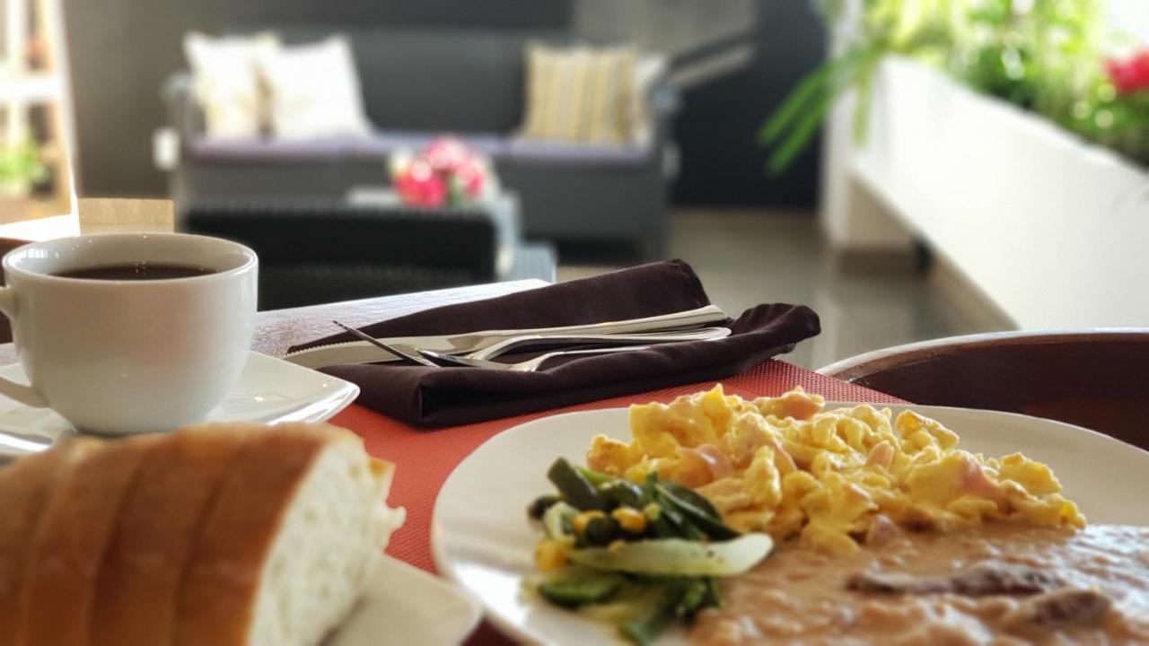 Terrass Hotel Zamora 사모라 데 이달고 외부 사진